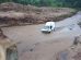 Rio Ronda Transborda e leva carro em enchurrada Boca no Trombone Rio Ronda Transborda e leva carro em enchurrada