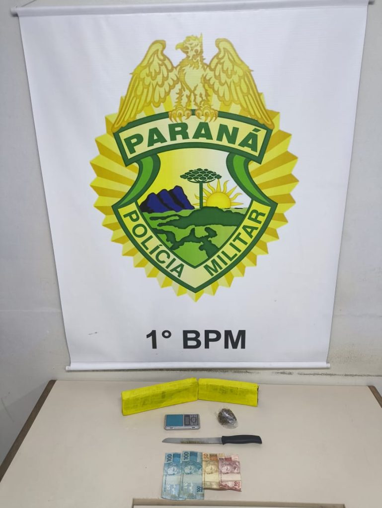 Casal é preso por tráfico com mais de 1 kg de maconha em Ponta Grossa Boca no Trombone Casal é preso por tráfico com mais de 1 kg de maconha em Ponta Grossa