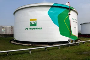 tanque_de_diesel_r5_na_rpbc_-_foto_wilson_melo_agencia_petrobras Boca no Trombone tanque_de_diesel_r5_na_rpbc_-_foto_wilson_melo_agencia_petrobras