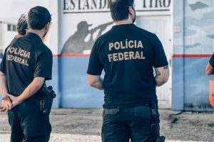 Mais de 300 agentes participam da “Formação Legal IV”, que deve alcançar 90% das escolas de segurança privada do país Boca no Trombone Mais de 300 agentes participam da “Formação Legal IV”, que deve alcançar 90% das escolas de segurança privada do país