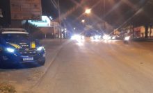 Motorista embriagado causa acidente e é preso após tentativa de fuga