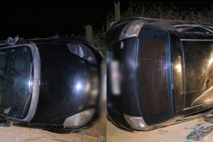 Casal de idosos capota carro ao bater em tronco em estrada rural de Ponta Grossa Boca no Trombone Casal de idosos capota carro ao bater em tronco em estrada rural de Ponta Grossa