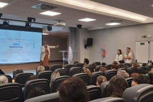 Prefeitura reúne professores dos LACs para encontro sobre inovação e tecnologia Boca no Trombone Prefeitura reúne professores dos LACs para encontro sobre inovação e tecnologia