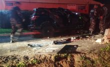 Viatura do CHOQUE capota durante perseguição em Almirante Tamandaré; policial militar e suspeito morrem