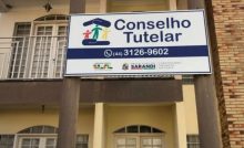 Bebê é deixado em ponto de drogas como garantia de dívida de R$ 150 no Paraná; pais são procurados
