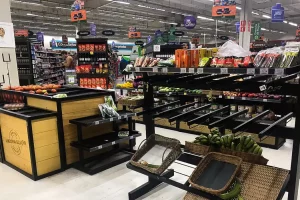 Supermercados defendem contrato de trabalho por hora Boca no Trombone Supermercados defendem contrato de trabalho por hora