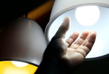 Contas de luz permanecem com bandeira tarifária vermelha em julho Boca no Trombone Contas de luz permanecem com bandeira tarifária vermelha em julho
